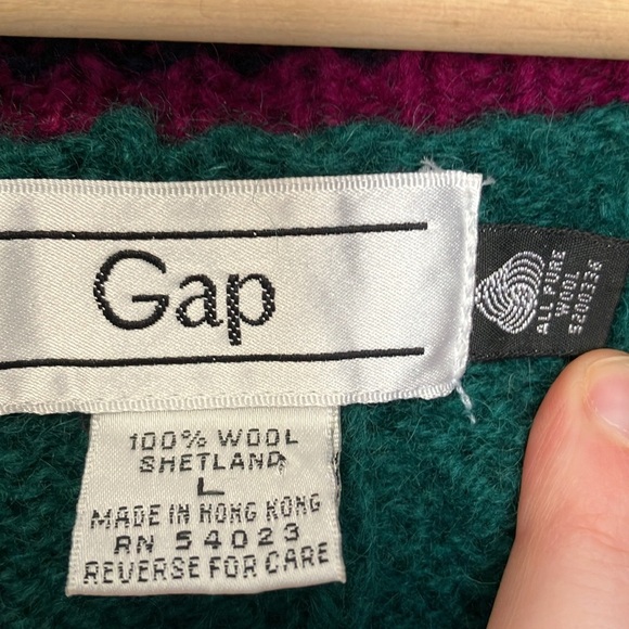 GAP Green V-Neck Cable Knit Varsity Sweater - Picture 3 of 6